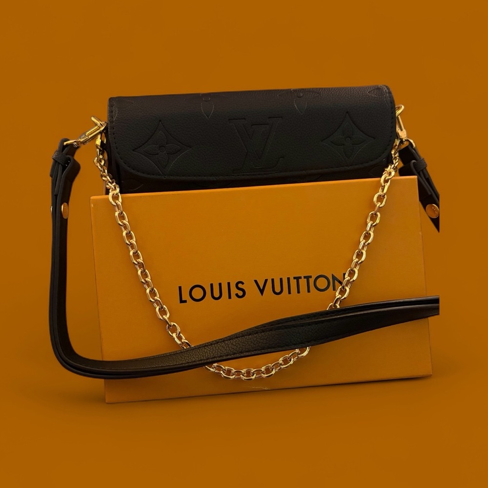 Louis Vuitton Black Chain Shoulder Bag